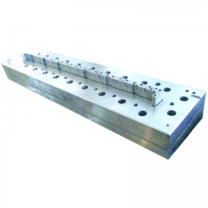 Пластическая экструзионная форма для мебели